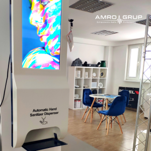  Stand kiosk/Totem informare, interior,  ecran 22” si dozator automat igienizare, 36x218x14.6 cm